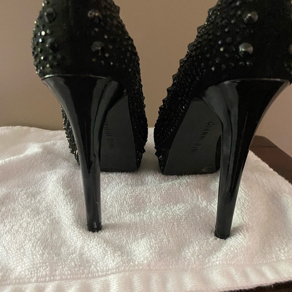 Giani Bini Rhinestone Pumps used without box - Picture 5 of 5